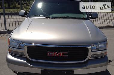 Внедорожник / Кроссовер GMC Yukon 2000 в 