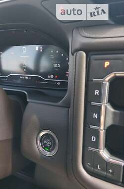 Внедорожник / Кроссовер GMC Yukon 2023 в 