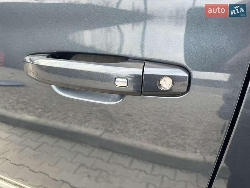 Позашляховик / Кросовер GMC Yukon 2019 в Одесі