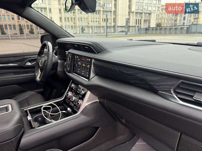 Внедорожник / Кроссовер GMC Yukon 2022 в Киеве