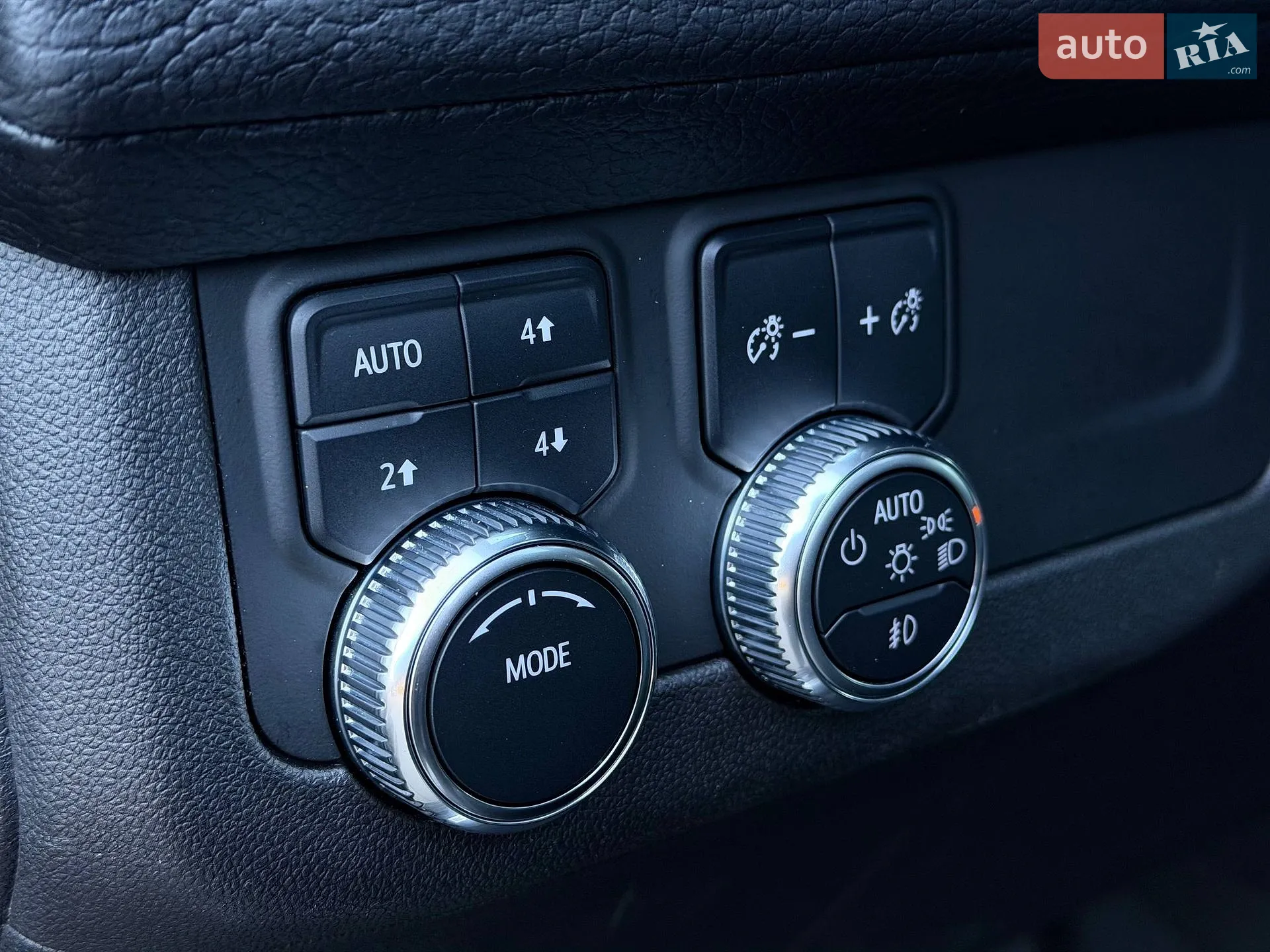 2021 GMC Yukon - мініатюра 47