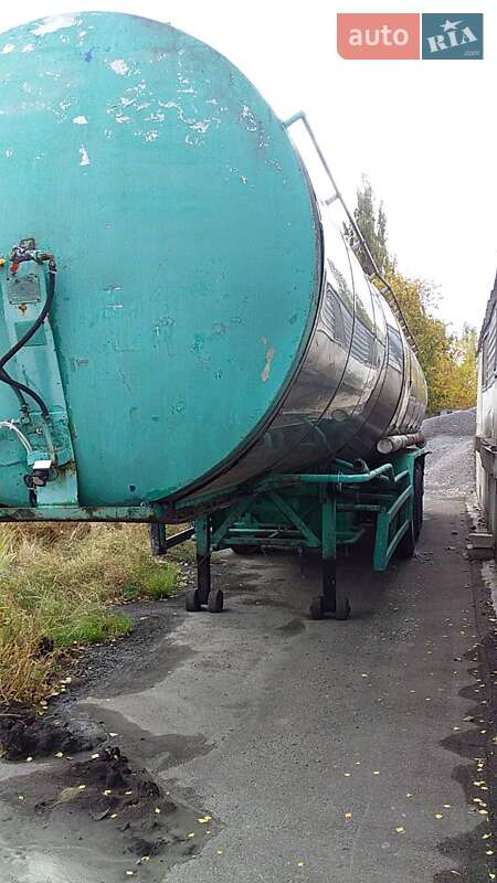 Цистерна напівпричіп GOFA 3 1978 в Рокитному