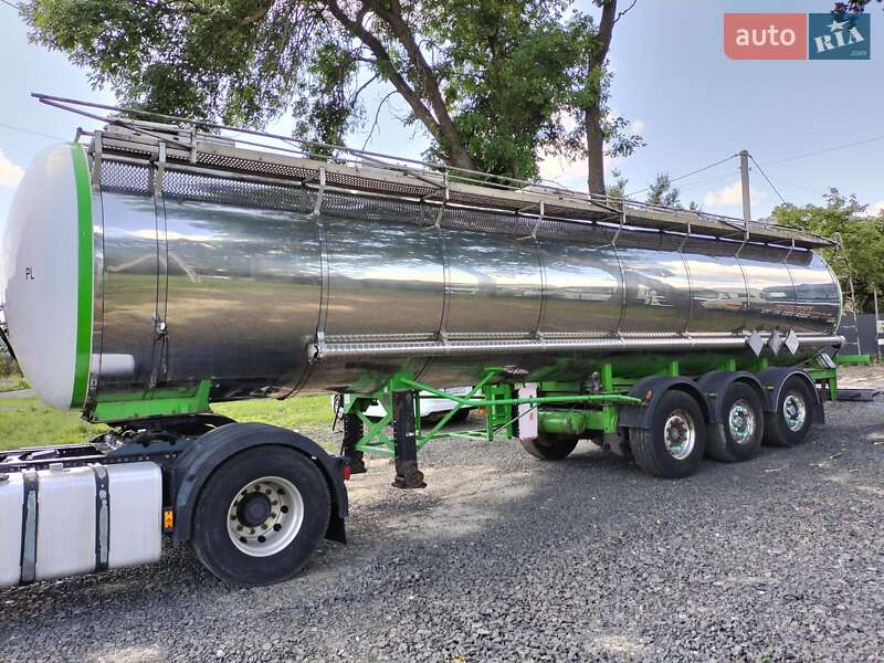 Цистерна напівпричіп GOFA 3 1986 в Луцьку
