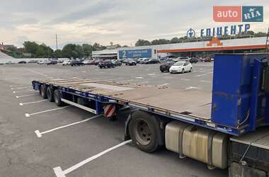 Низкорамна платформа Goldhofer SPN 2007 в Ужгороді