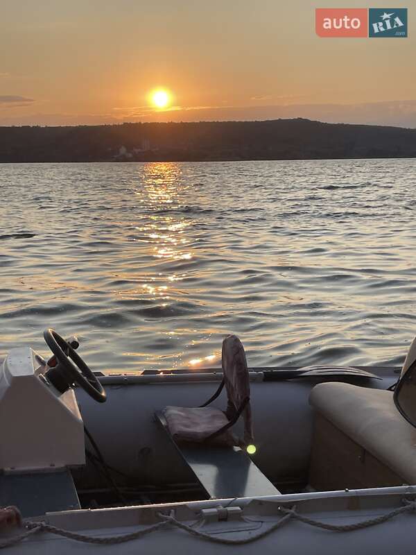 Човен GRAND Ranger 2011 в Кам'янець-Подільському