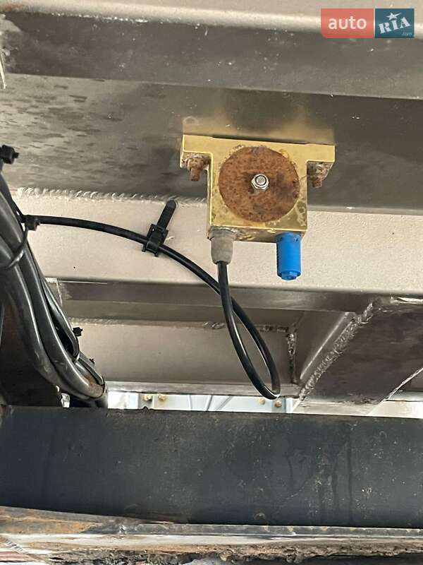 Зерновоз - полуприцеп GRAS GS 2015 в Виннице