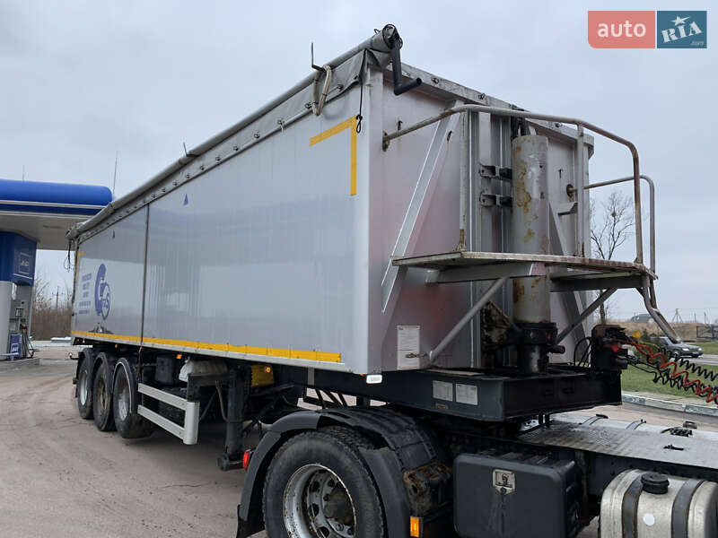 Зерновоз - полуприцеп GRAS GS 2009 в Львове