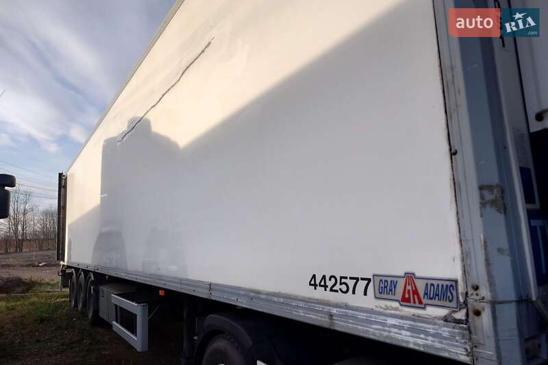 Рефрижератор напівпричіп Gray Adams GA3B 2005 в Чернівцях