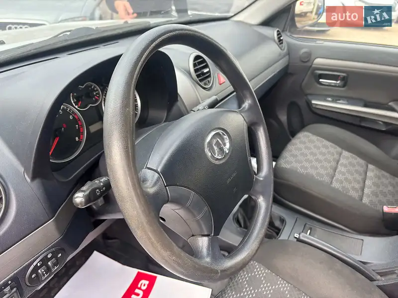 Внедорожник / Кроссовер Great Wall Haval H3 2012 в 