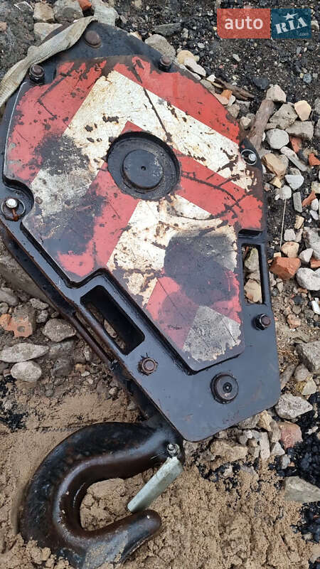 Автокран Grove GMK 2010 в Львові