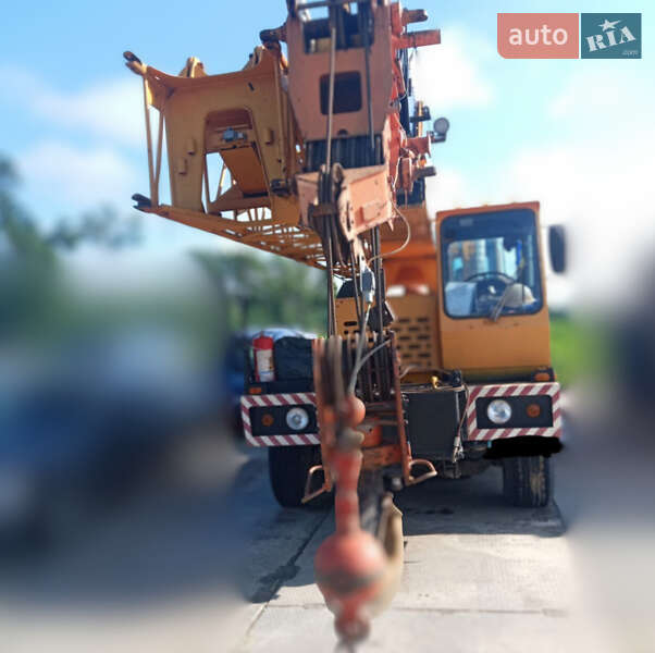 Grove TM 1988 Grove TM 1988