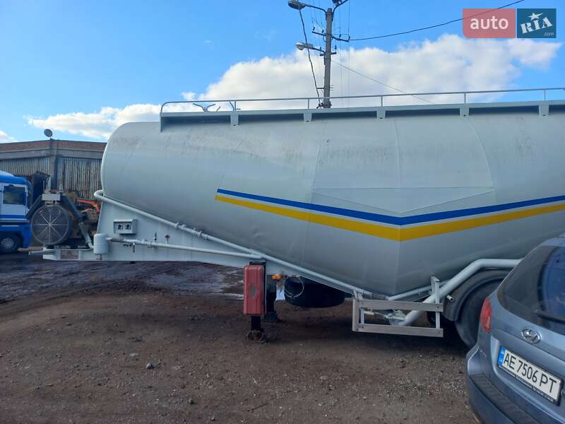 Цементовоз Guven Makina Millenium 2014 в Днепре