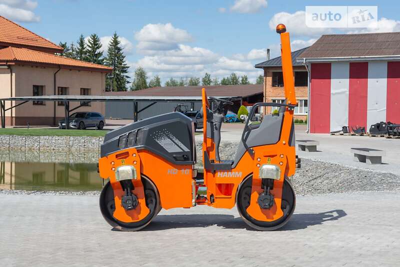 Дорожній каток Hamm HD 2010 в Житомирі