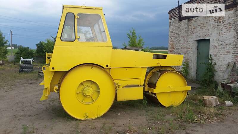 Дорожный каток Hamm HW 90 1992 в Фастове