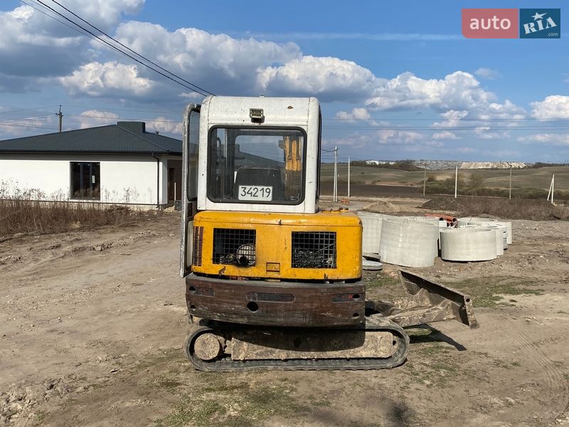 Миниэкскаватор Hanix H36C 1996 в Ровно