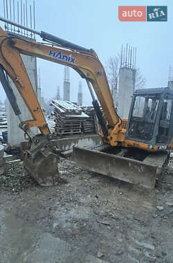 Гусеничный экскаватор Hanix H75C 2000 в 
