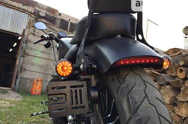 Мотоцикл Чоппер Harley-Davidson 883 Iron 2013 в 