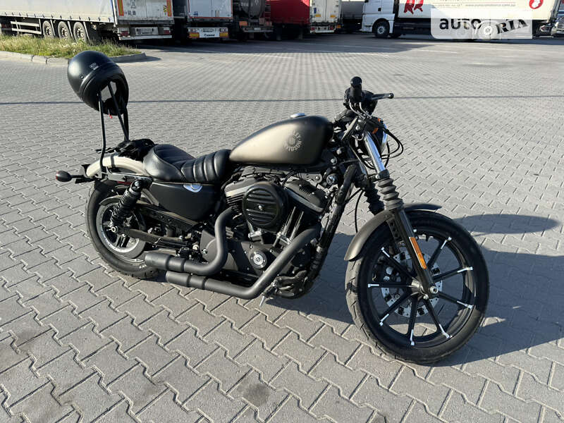 Боббер Harley-Davidson 883 Iron 2021 в Хмельницькому