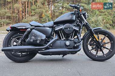 Мотоцикл Чоппер Harley-Davidson 883 Iron 2022 в 