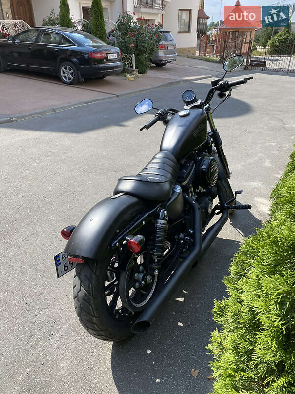 Мотоцикл Чоппер Harley-Davidson 883 Iron 2016 в Волочиске