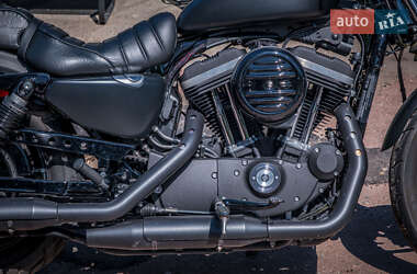 Мотоцикл Круізер Harley-Davidson 883 Iron 2019 в 