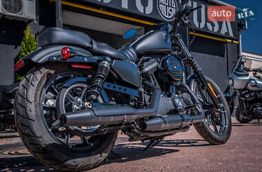 Мотоцикл Круізер Harley-Davidson 883 Iron 2019 в 