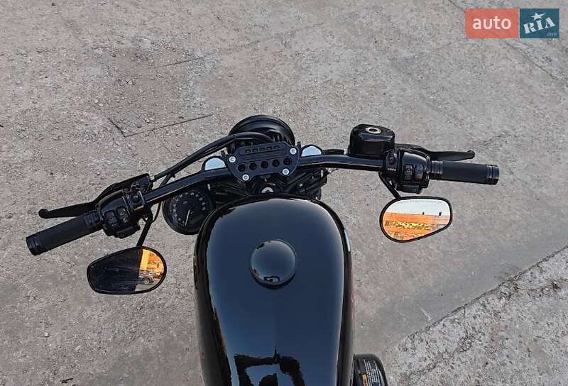Боббер Harley-Davidson 883 Iron 2017 в Києві