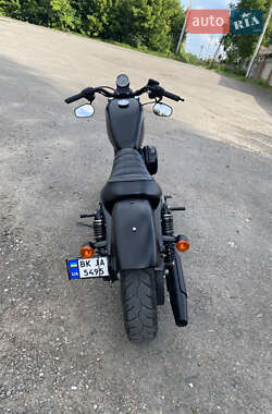 Мотоцикл Круизер Harley-Davidson 883 Iron 2016 в 