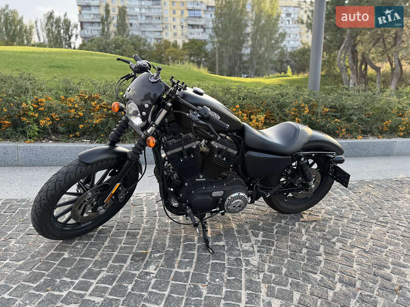 Harley-Davidson 883 Iron 2014