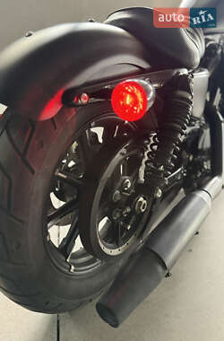 Боббер Harley-Davidson 883 Iron 2022 в 