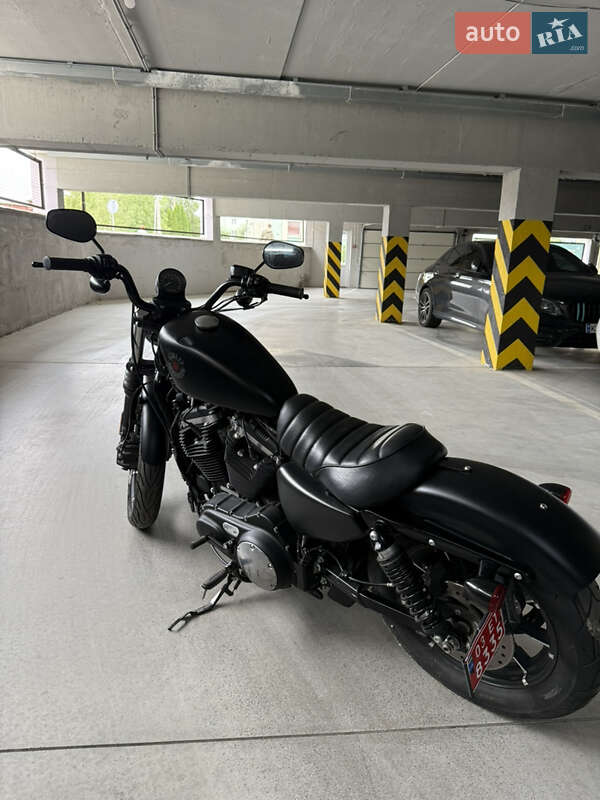 Боббер Harley-Davidson 883 Iron 2022 в Ровно