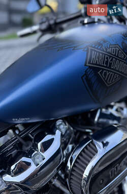 Мотоцикл Круизер Harley-Davidson Breakout 2018 в 