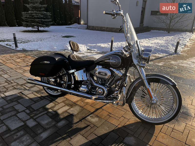Мотоцикл Круизер Harley-Davidson CVO Softail 2014 в Львове