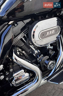Мотоцикл Чоппер Harley-Davidson CVO Street Glide 2016 в 