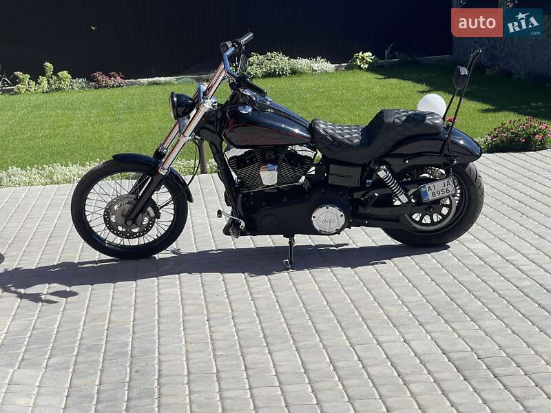 Мотоцикл Круизер Harley-Davidson Dyna Wide Glide 2015 в 