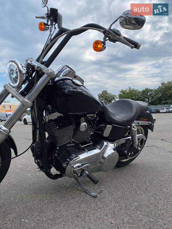 Мотоцикл Чоппер Harley-Davidson Dyna 2009 в 