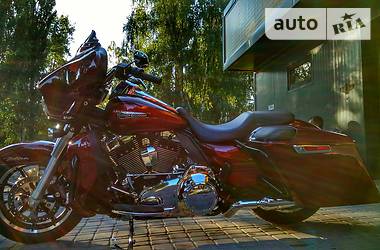 Мотоцикл Круизер Harley-Davidson Electra Glide 2016 в Киеве