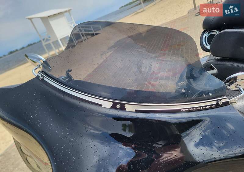 Мотоцикл Круізер Harley-Davidson FLHTCU Ultra Classic Electra Glide 2010 в Черкасах фото 18 Мотоцикл Круізер Harley-Davidson FLHTCU Ultra Classic Electra Glide 2010 в Черкасах