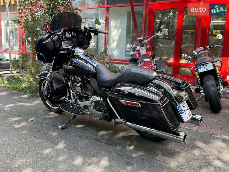 Мотоцикл Круизер Harley-Davidson FLHTCU Ultra Classic Electra Glide 2018 в Киеве