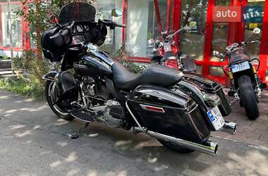 Мотоцикл Круизер Harley-Davidson FLHTCU Ultra Classic Electra Glide 2018 в 