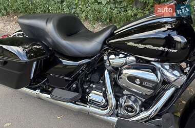 Мотоцикл Туризм Harley-Davidson FLHTCU Ultra Classic Electra Glide 2017 в  фото 3 Мотоцикл Туризм Harley-Davidson FLHTCU Ultra Classic Electra Glide 2017 в