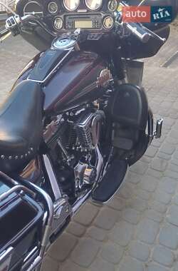 Мотоцикл Туризм Harley-Davidson FLHTCUI 2006 в 