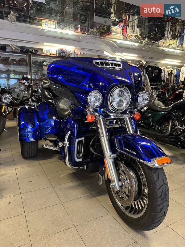 Трайк Harley-Davidson FLHTCUTG 2017 в Києві