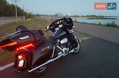 Мотоцикл Туризм Harley-Davidson FLHTK Electra Glide Ultra Limited 2019 в 