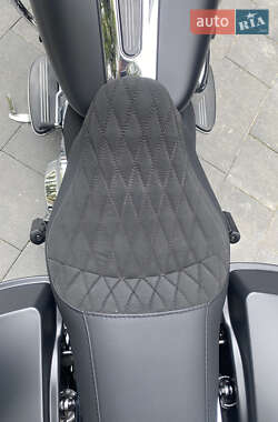 Мотоцикл Круизер Harley-Davidson FLHX Street Glide 2013 в 