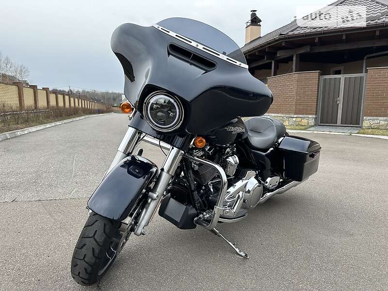 Мотоцикл Круизер Harley-Davidson FLHX 2019 в Киеве