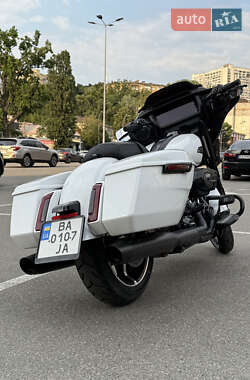 Мотоцикл Круизер Harley-Davidson FLHX 2023 в 