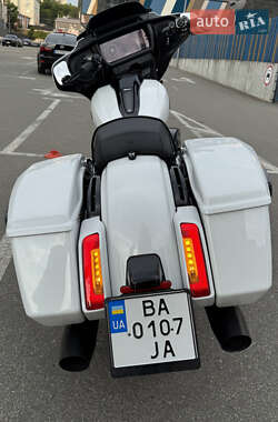 Мотоцикл Круизер Harley-Davidson FLHX 2023 в 