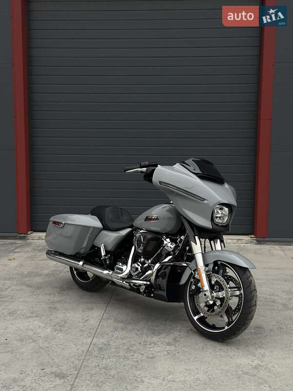 Harley-Davidson FLHX 2024