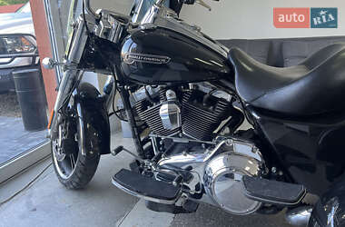 Трайк Harley-Davidson FLRT 2015 в 
